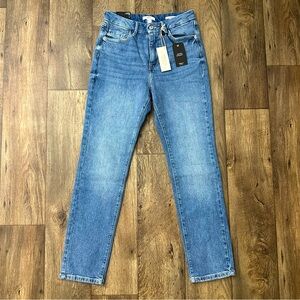 Forever 21 Mid Rise Curvy Fit Straight Leg Blue Cotton Jeans Size 25
